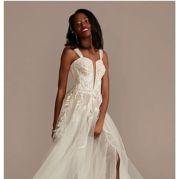 Elegant White A-Line Wedding Dress with Plunge Bodice